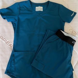 COPY - Skechers Scrub Set | top xs bottoms s